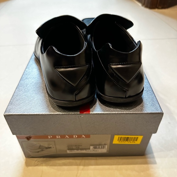 PRADA RAZOR BRUSHED LEATHER LOAFERS SS24 - Picture 8 of 12